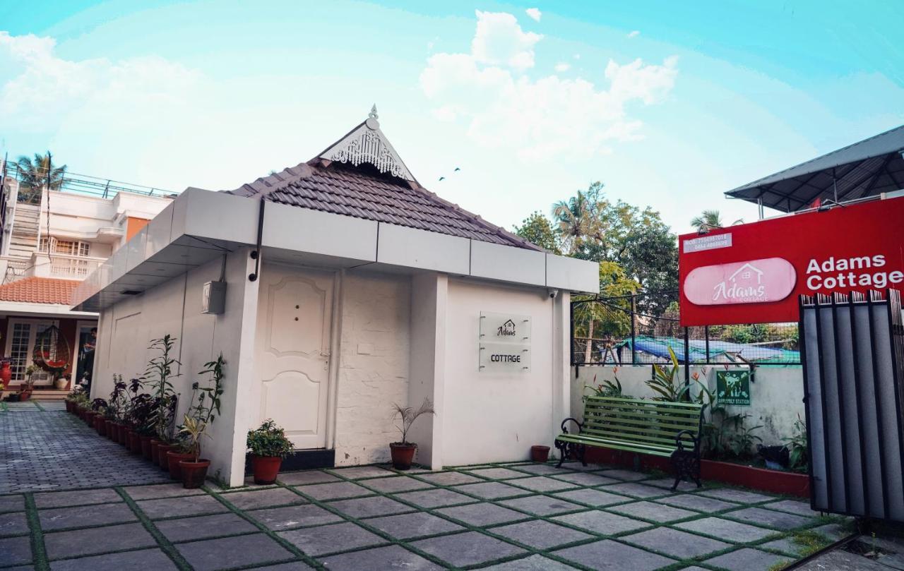 Adams Cottage Kochi Ngoại thất bức ảnh